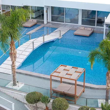 White Luxury * Hersonissos (Crete)