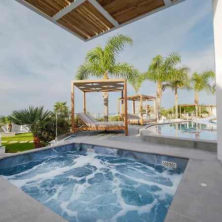 Villa White Luxury
