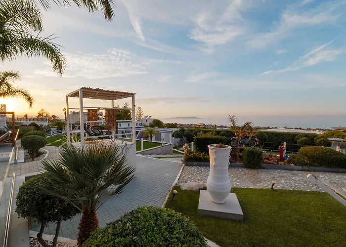 Villa White Luxury *