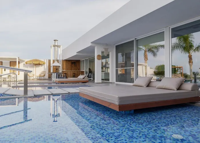 White Luxury Hersonissos (Crete)