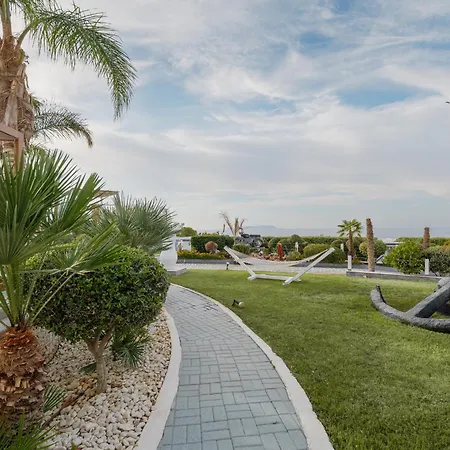 White Luxury Hersonissos (Crete)