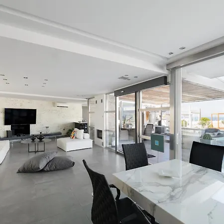 Villa White Luxury *