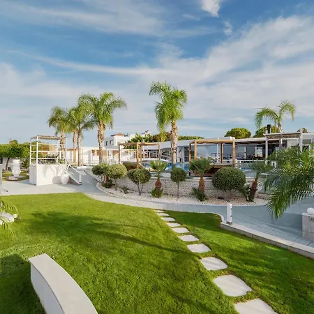 White Luxury * Hersonissos (Crete)