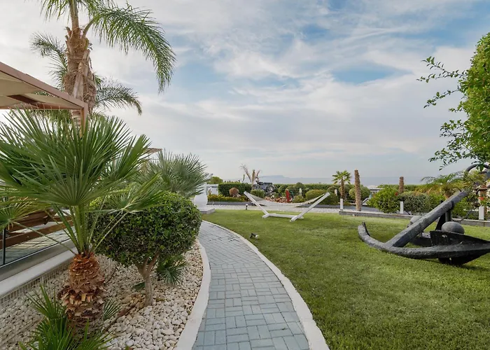 White Luxury Hersonissos (Crete)