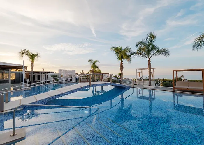 White Luxury Hersonissos (Crete)