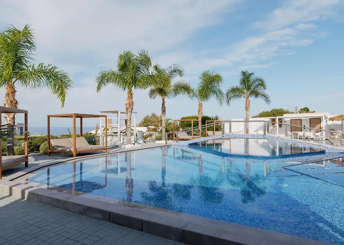 White Luxury * Hersonissos (Crete)