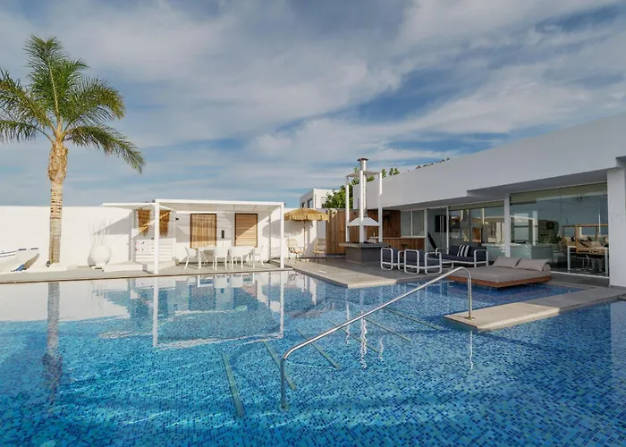 Villa White Luxury *