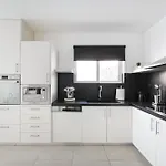 Villa White Luxury