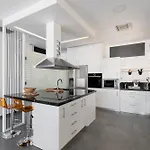 Villa White Luxury
