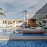 White Luxury * Hersonissos (Crete)