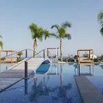 Villa White Luxury