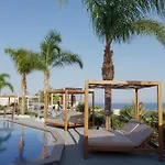 Villa White Luxury *