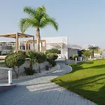Villa White Luxury *