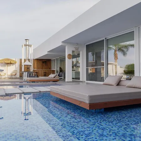 White Luxury Херсониссос