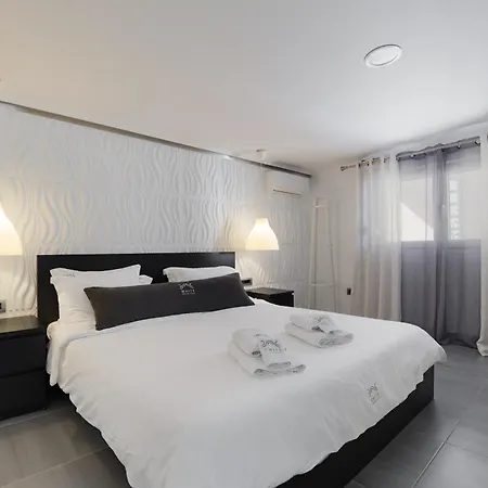 White Luxury *