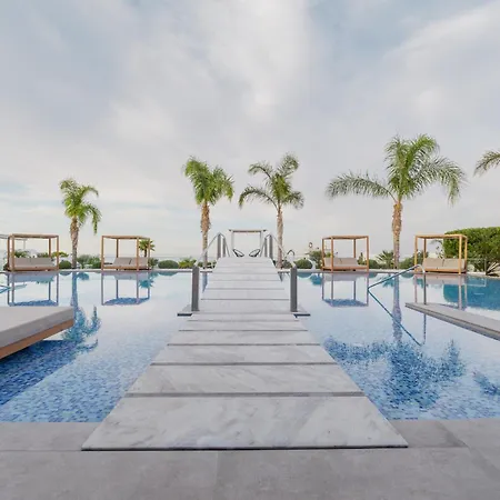 White Luxury * Hersonissos (Crete)