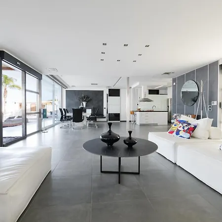 White Luxury Villa