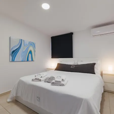 Villa White Luxury